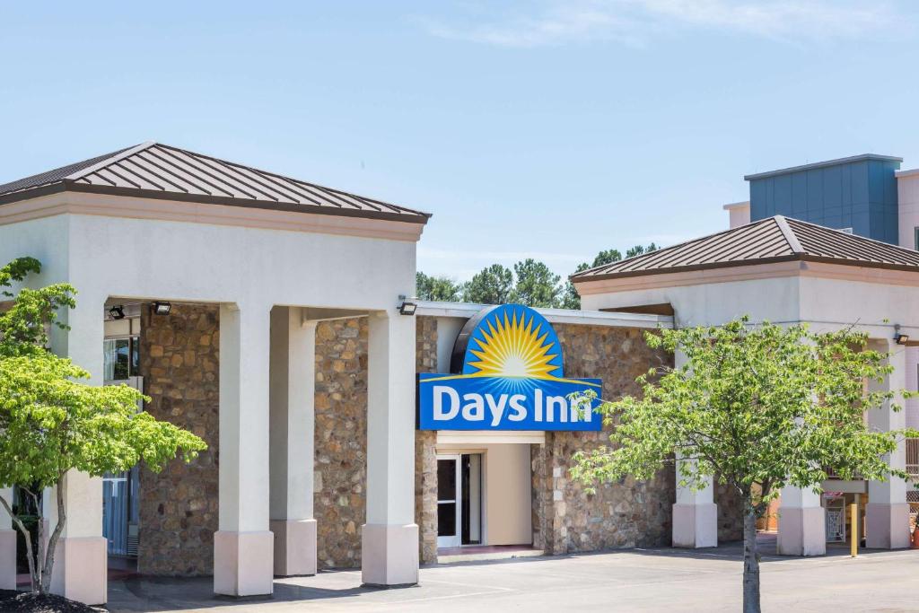 Days Inn by Wyndham Charlottesville/University Area Main image 1